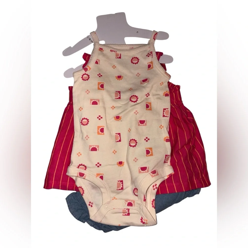 NWT Carter’s size 12 months